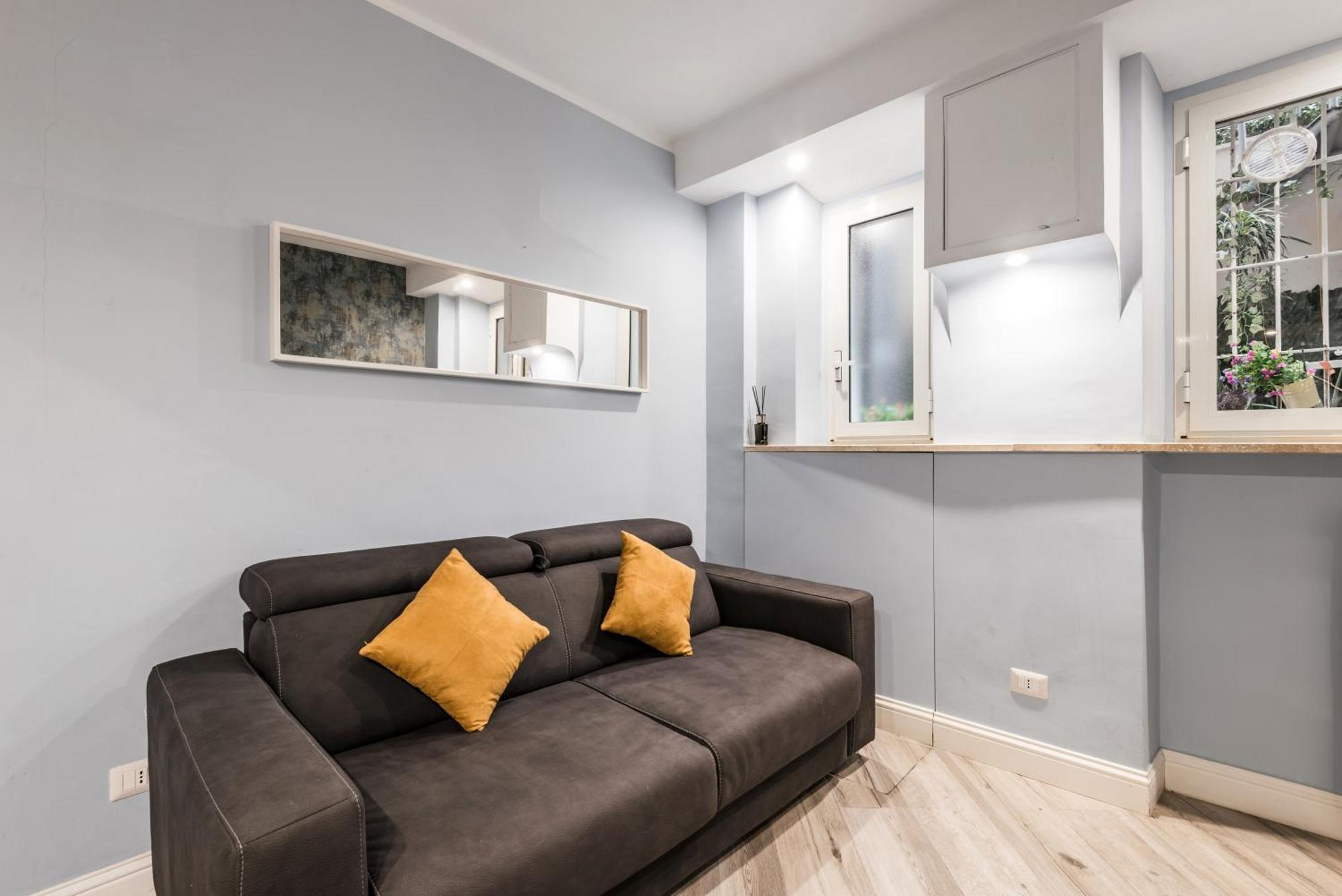 Metro A Re Di - Lady In Blue Apartment *